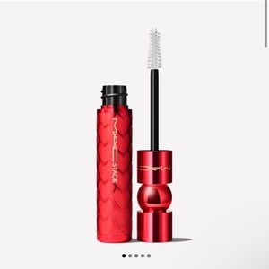 MAC M·A·CSTACK MICRO MASCARA / LOVESTRUCK LUCK